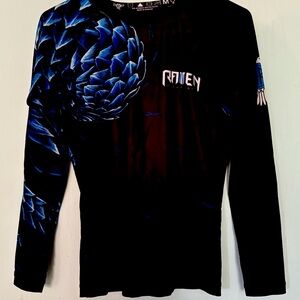 Women’s Raven Assault Long sleeve rash guard size medium